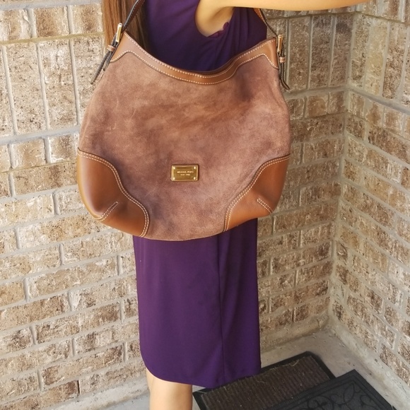 Michael Kors Handbags - Michael Kors bag